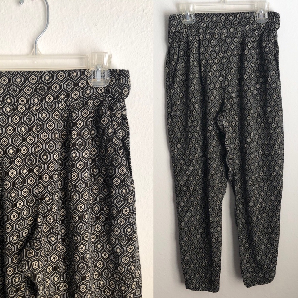 Xhilaration High Rise Waisted Ankle Soft Pants